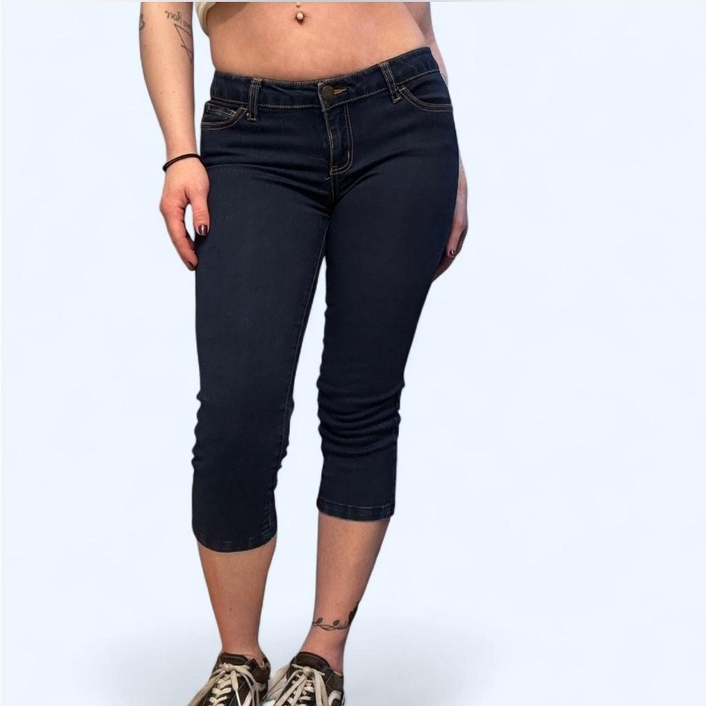 Modern Celebrity Pink High-Rise Cropped Jeans - Dark Wash 9